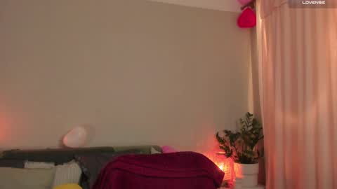 Snapshot of cassisland chatting on February 24, 4:04 pm cassandra online show from February 24, 4:04 pm