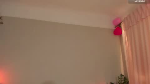 Snapshot of cassisland chatting on February 25, 7:14 pm cassandra online show from February 25, 7:14 pm