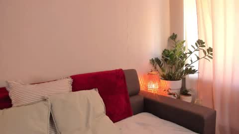 Snapshot of cassisland chatting on October 22, 11:32 am cassandra online show from October 22, 11:32 am