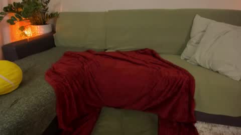  cassandra  online show from March 21, 9:07 pm