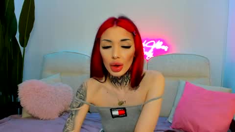 cassy_foxy online show from April 15, 5:47 am