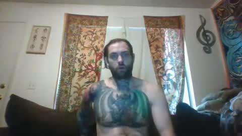 Snapshot of casualfrank chatting on December 3, 9:02 pm CasualFun online show from December 3, 9:02 pm