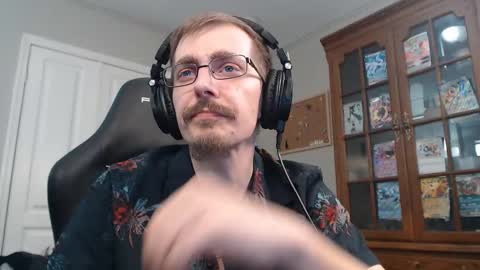 Snapshot of casuallycorrupt chatting on November 8, 4:34 am casuallycorrupt online show from November 8, 4:34 am