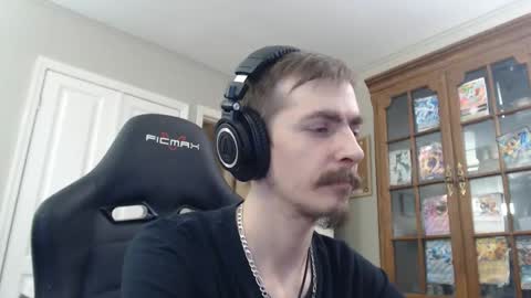 Snapshot of casuallycorrupt chatting on November 27, 1:29 am casuallycorrupt online show from November 27, 1:29 am