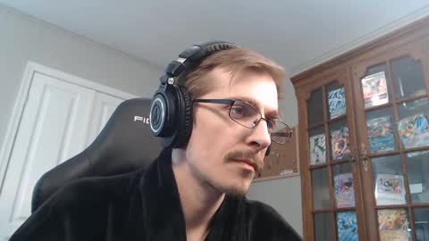 Snapshot of casuallycorrupt chatting on December 22, 5:59 am casuallycorrupt online show from December 22, 5:59 am