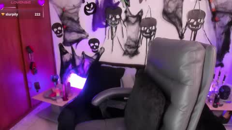 Cata green model independient online show from October 21, 7:47 pm