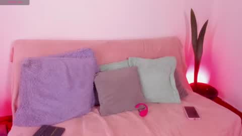 Snapshot of cata_greenn chatting on June 3, 7:30 pm Cata green model independient online show from June 3, 7:30 pm