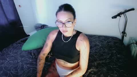 catalina online show from October 15, 10:21 pm