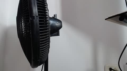 Snapshot of catalaia_stomm chatting on January 7, 10:08 pm catalaia_stomm online show from January 7, 10:08 pm