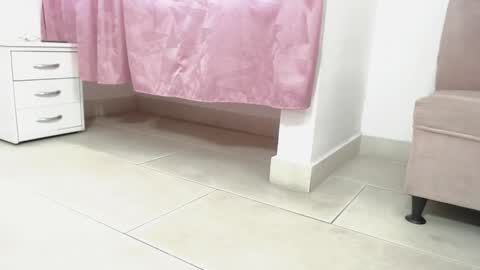 Snapshot of catalaia_stomm chatting on January 13, 12:35 pm catalaia_stomm online show from January 13, 12:35 pm