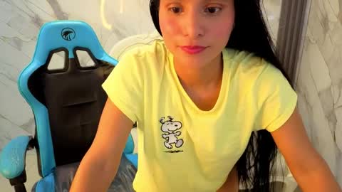 cataleya23_a online show from April 6, 7:48 pm
