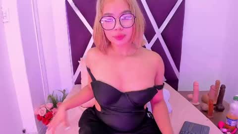 Snapshot of cataleya_bianchi chatting on May 31, 3:58 am Cataleya online show from May 31, 3:58 am