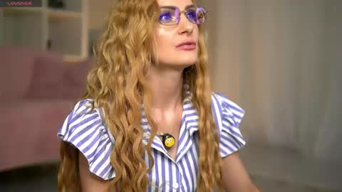 Snapshot of cataleya_kirk chatting on June 9, 11:11 am cataleya_kirk online show from June 9, 11:11 am