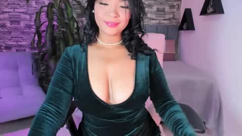 Sam online show from February 10, 10:30 pm