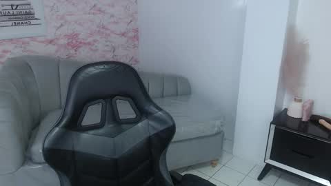 catalina25_t online show from November 16, 1:28 pm