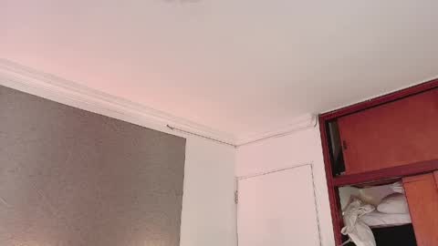 Catalina online show from April 2, 3:37 am