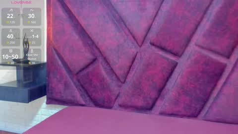 Catalina online show from March 28, 11:43 am