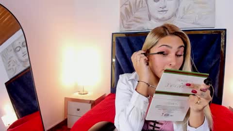 catalina_osorio online show from April 11, 11:25 am