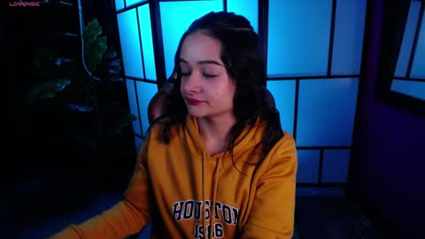 Catalina soul online show from April 2, 12:47 pm