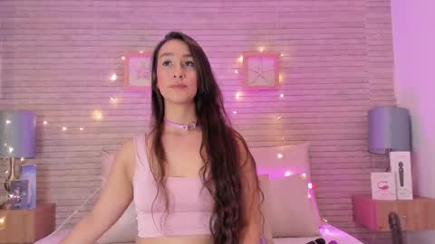 Snapshot of catalinnathompson chatting on March 7, 3:07 pm CatalinnaThompson online show from March 7, 3:07 pm