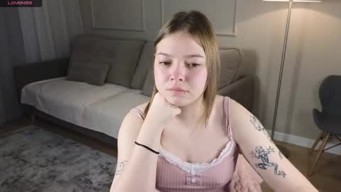 Snapshot of catanadick chatting on February 5, 8:08 am Pat online show from February 5, 8:08 am