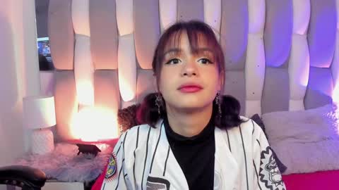 Cat  online show from December 19, 11:50 am