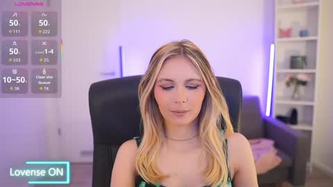 catecrago  online show from April 1, 8:04 am