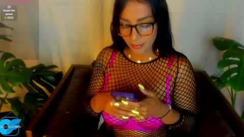 Snapshot of caterinezapataa chatting on April 24, 4:31 pm Caterine Zapata online show from April 24, 4:31 pm