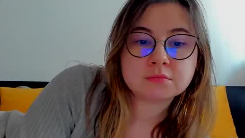 Kat online show from February 19, 2:12 pm