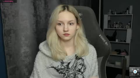 Sam online show from April 24, 3:47 pm