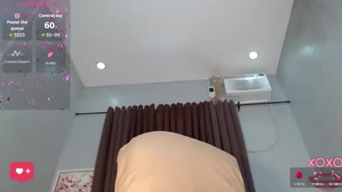 Snapshot of catherine_louise chatting on October 15, 2:01 am cath online show from October 15, 2:01 am