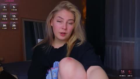 Snapshot of catherine_river chatting on October 16, 1:12 pm Catherine online show from October 16, 1:12 pm