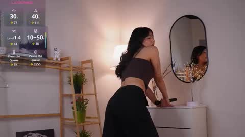 Snapshot of catheryneells chatting on November 18, 3:16 pm Lee online show from November 18, 3:16 pm