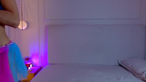 Snapshot of cathmellow_ chatting on October 17, 7:49 pm CATH online show from October 17, 7:49 pm