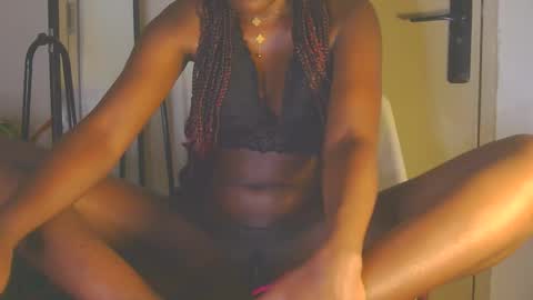 Snapshot of cathynoir chatting on September 24, 2:15 am catrine online show from September 24, 2:15 am