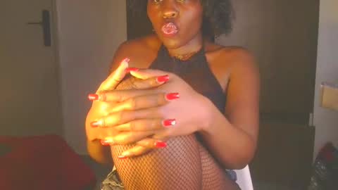 Snapshot of cathynoir chatting on October 9, 11:25 pm catrine online show from October 9, 11:25 pm