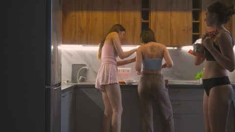 catolinanight online show from October 19, 6:14 am