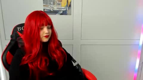 Catrine online show from April 10, 7:35 am