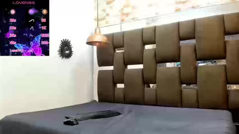 Snapshot of cattaleyaqueen_ chatting on September 15, 3:23 pm cattaleyaqueen_ online show from September 15, 3:23 pm