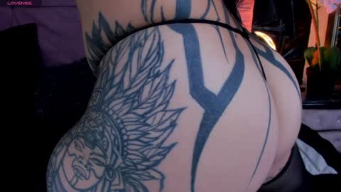 Snapshot of cattleya_jensen chatting on December 29, 4:40 pm Cattleya online show from December 29, 4:40 pm