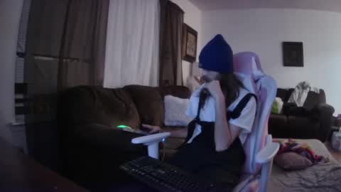 Snapshot of cattywompiscreations chatting on January 13, 7:11 am zatbabydaddy online show from January 13, 7:11 am