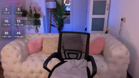 Snapshot of caty_cuddly chatting on September 17, 6:26 am caty_cuddly online show from September 17, 6:26 am