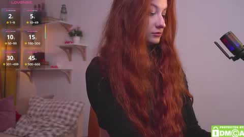 Snapshot of caty_cuddly chatting on April 23, 9:50 pm caty_cuddly online show from April 23, 9:50 pm