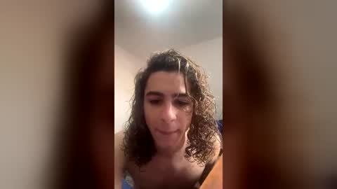 Snapshot of cauazms223 chatting on July 7, 7:07 pm cauazms223 online show from July 7, 7:07 pm