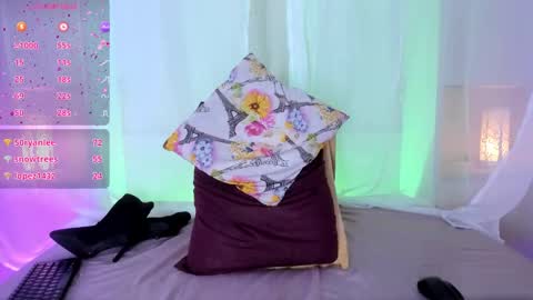 cayetanamiles online show from November 7, 9:09 am