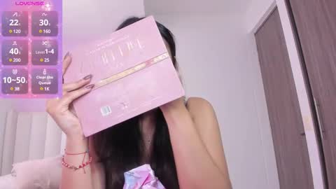 Cay online show from February 27, 7:47 pm