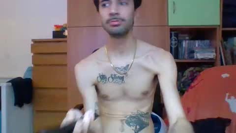 cazzone98italiano online show from November 18, 9:52 pm