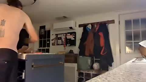 Snapshot of cbgbabc chatting on October 1, 9:26 am cbgbabc online show from October 1, 9:26 am