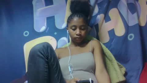 Snapshot of cchantela chatting on January 15, 7:13 am cchantela online show from January 15, 7:13 am