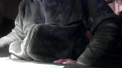 Snapshot of cd_99 chatting on January 5, 9:15 am cd_99 online show from January 5, 9:15 am